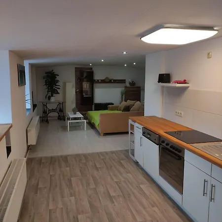 Leipzig-neuseeland-ferienwohnung * Rotha